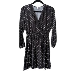 NWT Old Navy Black and White Polka Dot Long Sleeve V-neck Dress Size Small
